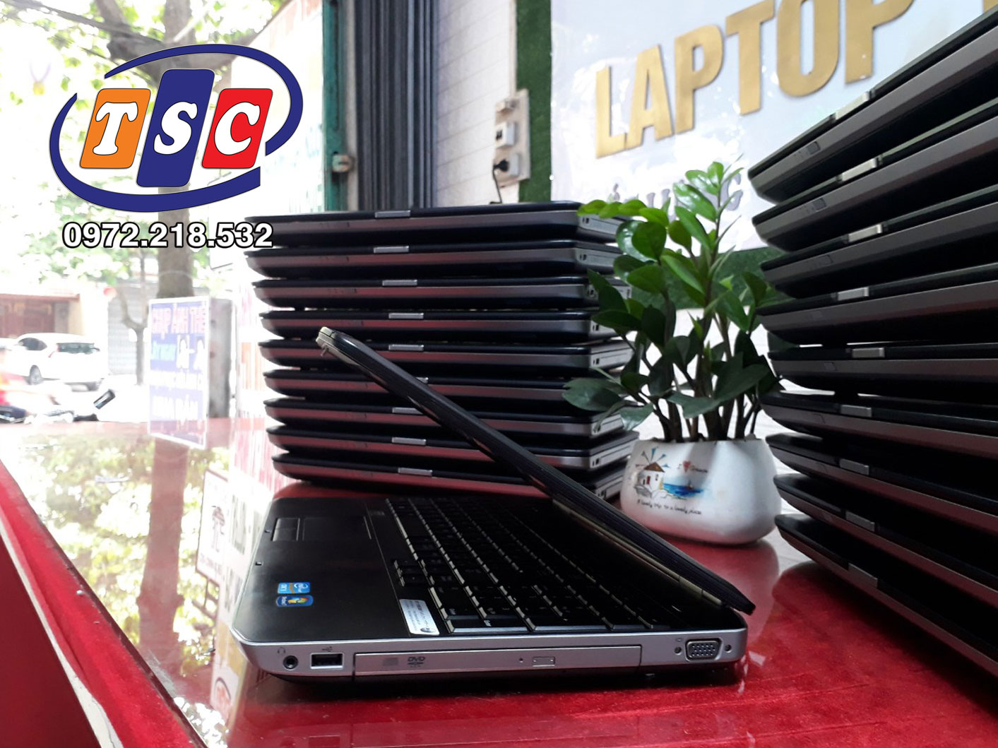 Dell Inspiron 5520| i5-3210M | RAM 4 GB |HDD 500GB | 15.6” HD | VGA Intel HD graphics 4000