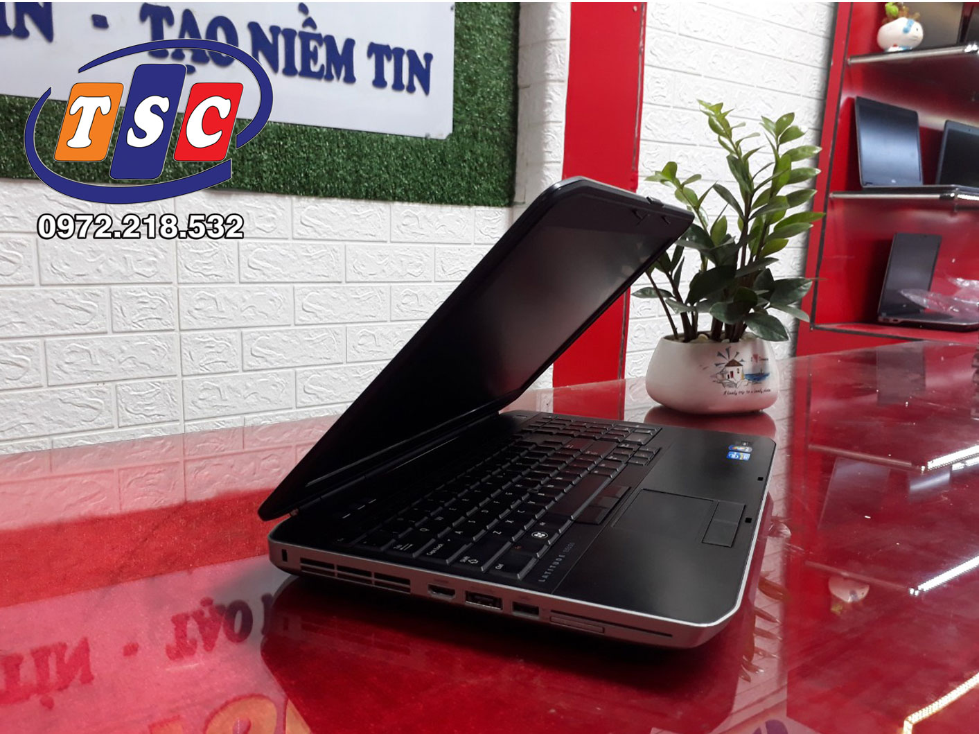 Dell Latitude E5530 | i5 3210M | RAM 4 GB | HDD 250G | 15.6” HD | Card on