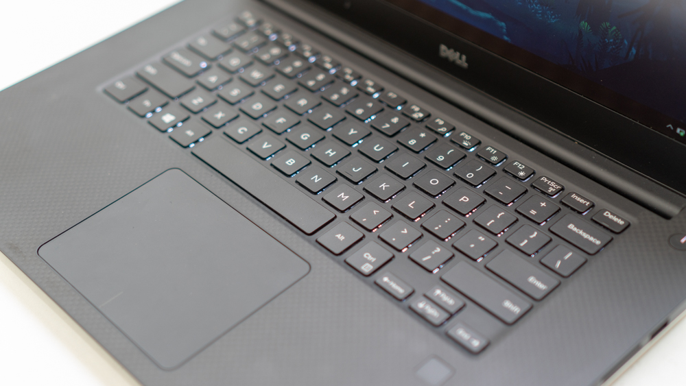 Laptop cũ Dell XPS 9550 | i7 6700HQ | RAM 8 GB | SSD 256 GB | VGA nVIDIA Geforce 960M | Màn 15.6 Full HD