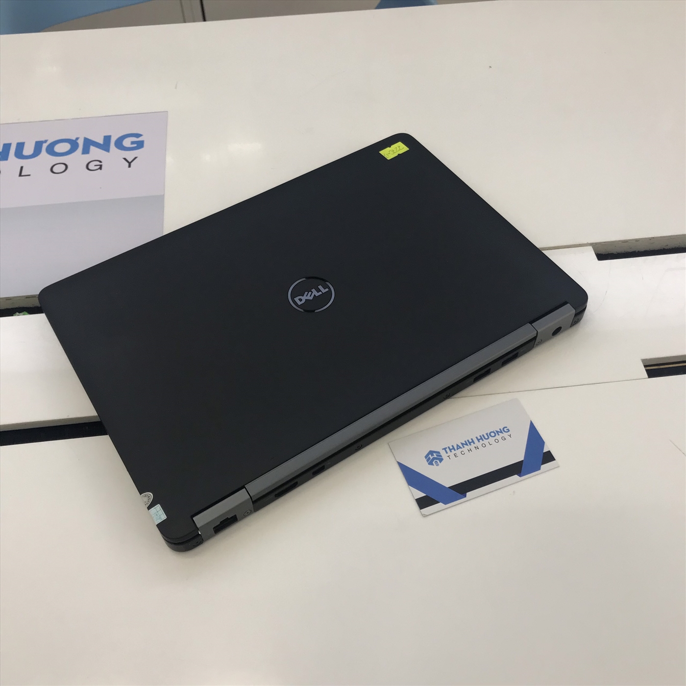 Laptop Dell Latitude E7270 | i5 6300U | RAM 8GB | Ổ SSD 256GB | MÀN 12.5″ HD không cảm ứng