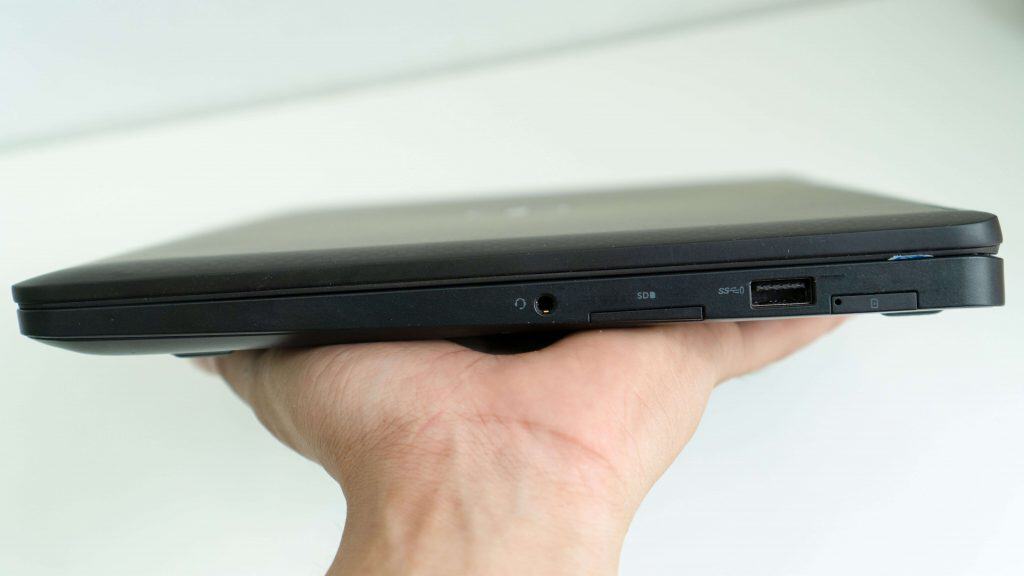 Laptop Dell Latitude e7270 | i5*6300U | RAM 8GB | Ổ SSD 256GB | MÀN 12.5″ FULL HD CẢM ỨNG