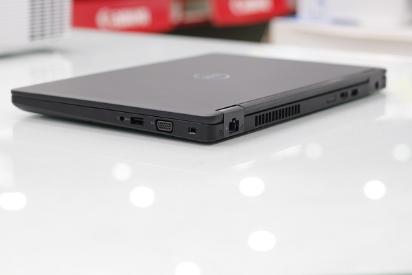 Laptop Dell Latitude E5480 | i5 6300HQ | RAM 8G | Ổ SSD 256GB | MÀN 14.0 Full HD | Card On
