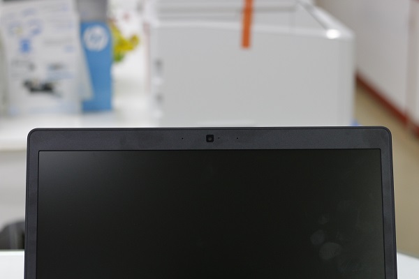 Laptop Dell Latitude E5480 | i5 6300HQ | RAM 8G | Ổ SSD 256GB | MÀN 14.0 Full HD | Card On