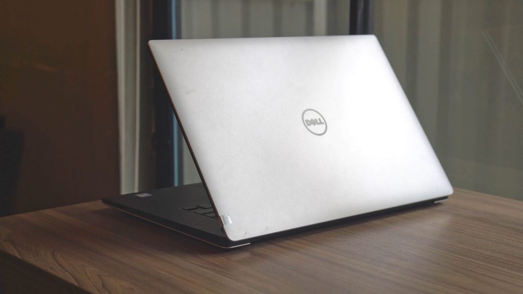 Laptop Dell Precision 5520 i7-7820HQ | 16GB | SSD 512GB | NVIDIA Quadro M1200 (4GB) | 15.6″ Màn FHD