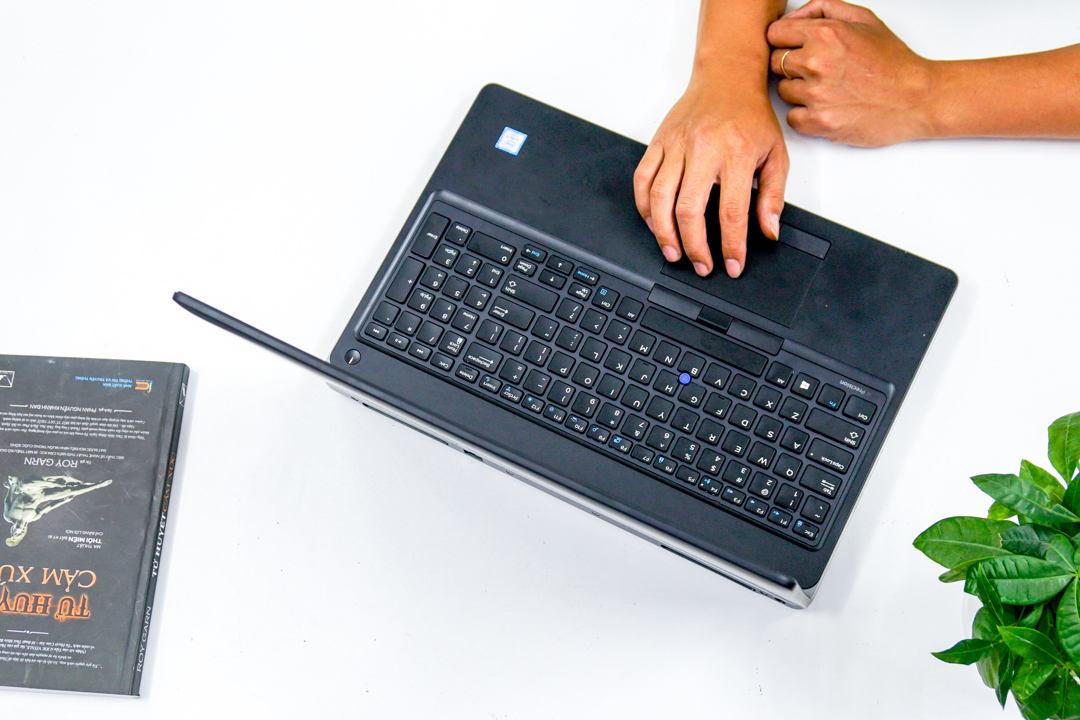 Laptop Dell Precision 7510 Core i7- 6820HQ | Ram 8GB | SSD 256G | VGA M1000M | Màn 15.6 Full HD