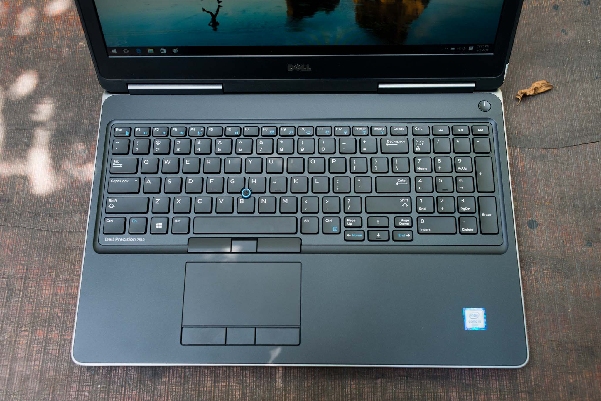 Laptop Dell Precision 7510 Core i7- 6820HQ | Ram 8GB | SSD 256G | VGA M1000M | Màn 15.6 Full HD