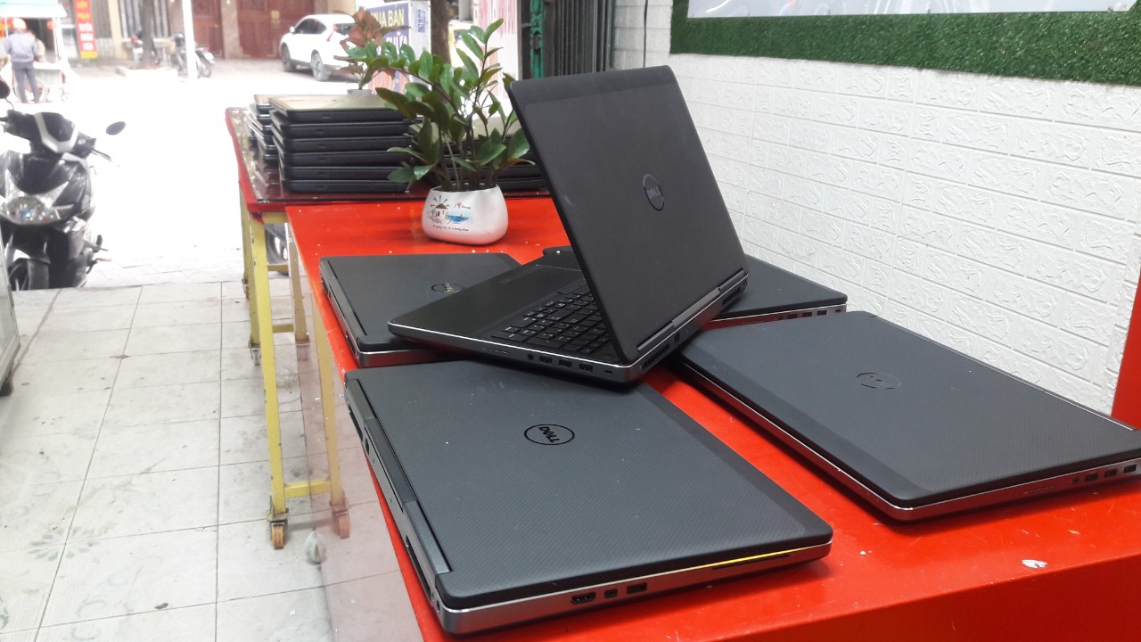 Laptop Dell Precision 7510 Core i7- 6820HQ | Ram 8GB | SSD 256G | VGA M1000M | Màn 15.6 Full HD